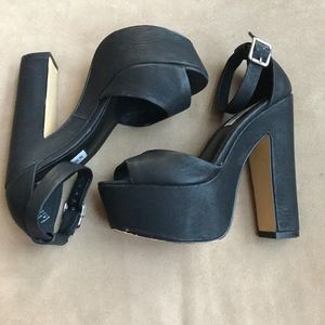 Steve madden “Whitman” platform heels